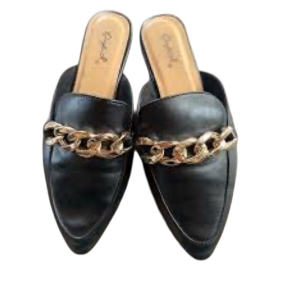 Qupid Shoes - Qupid Black Mules with Gold Chain Accent Size 7